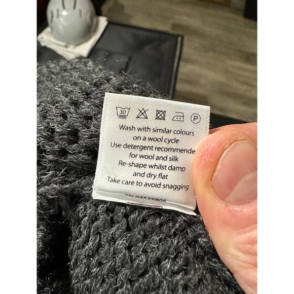 Sweaty Betty Chunky Knit Full Zip Wool Blend Hooded Sweater Dark Grey Sz Medium - Picture 7 of 10